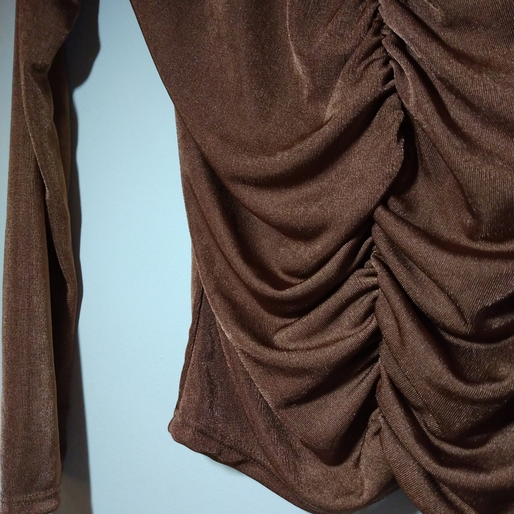 Electrifying Ruched Long Sleeve Top - Picture 15 of 16